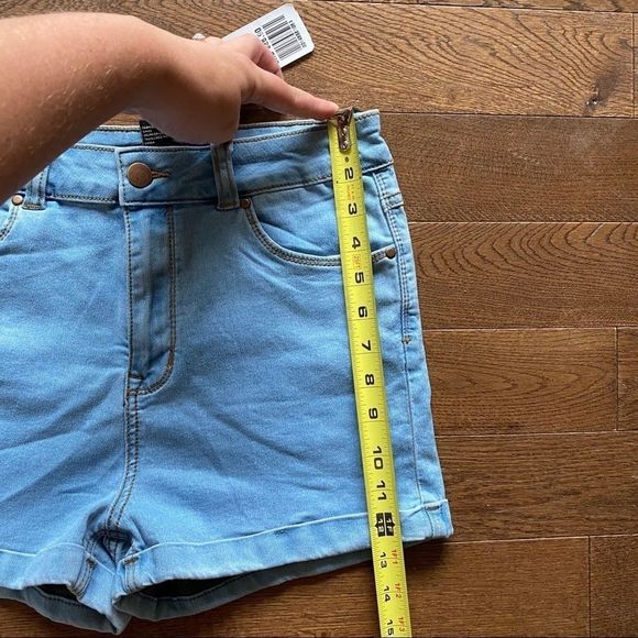 NEW Forever 21 Jean Shorts - Picture 7 of 7